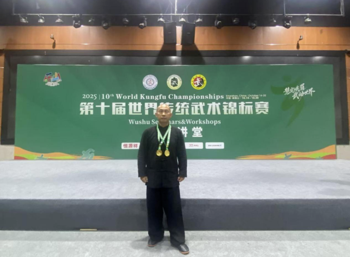 校友风采|黄培胜：从海师学子到冠军教练！