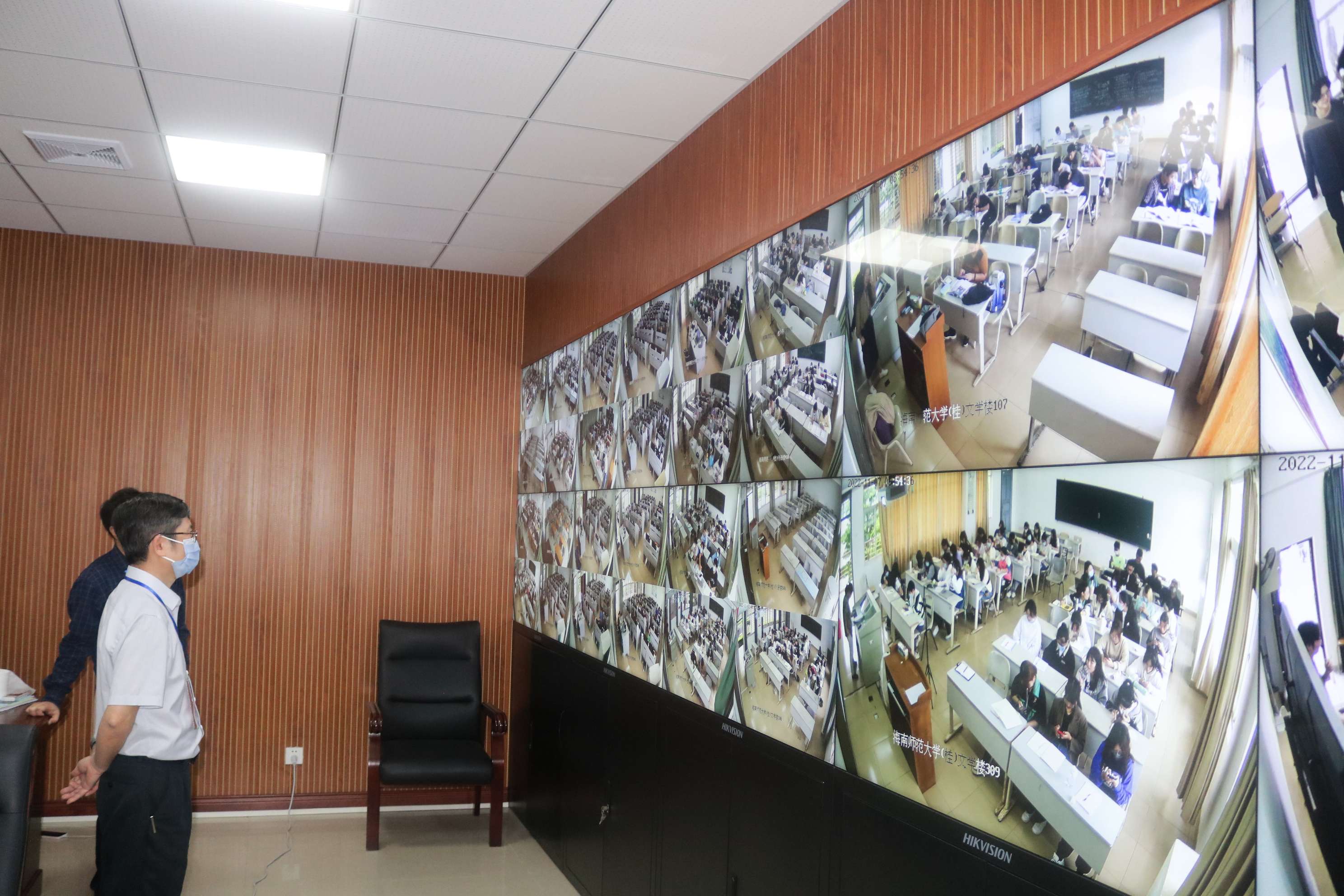 校长过建春等带队检查学校线下复课教学情况