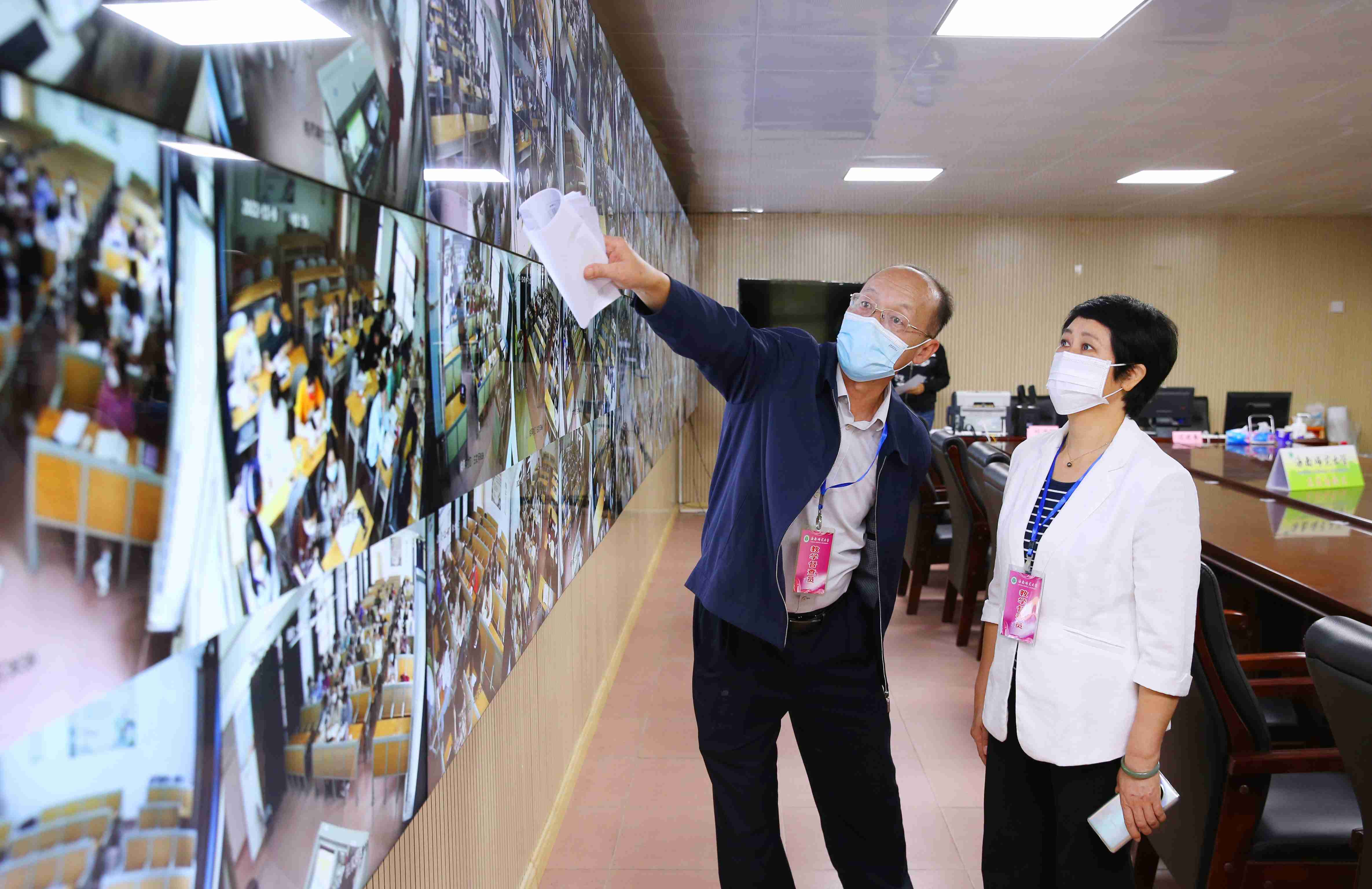 过建春检查学校线下复课教学情况