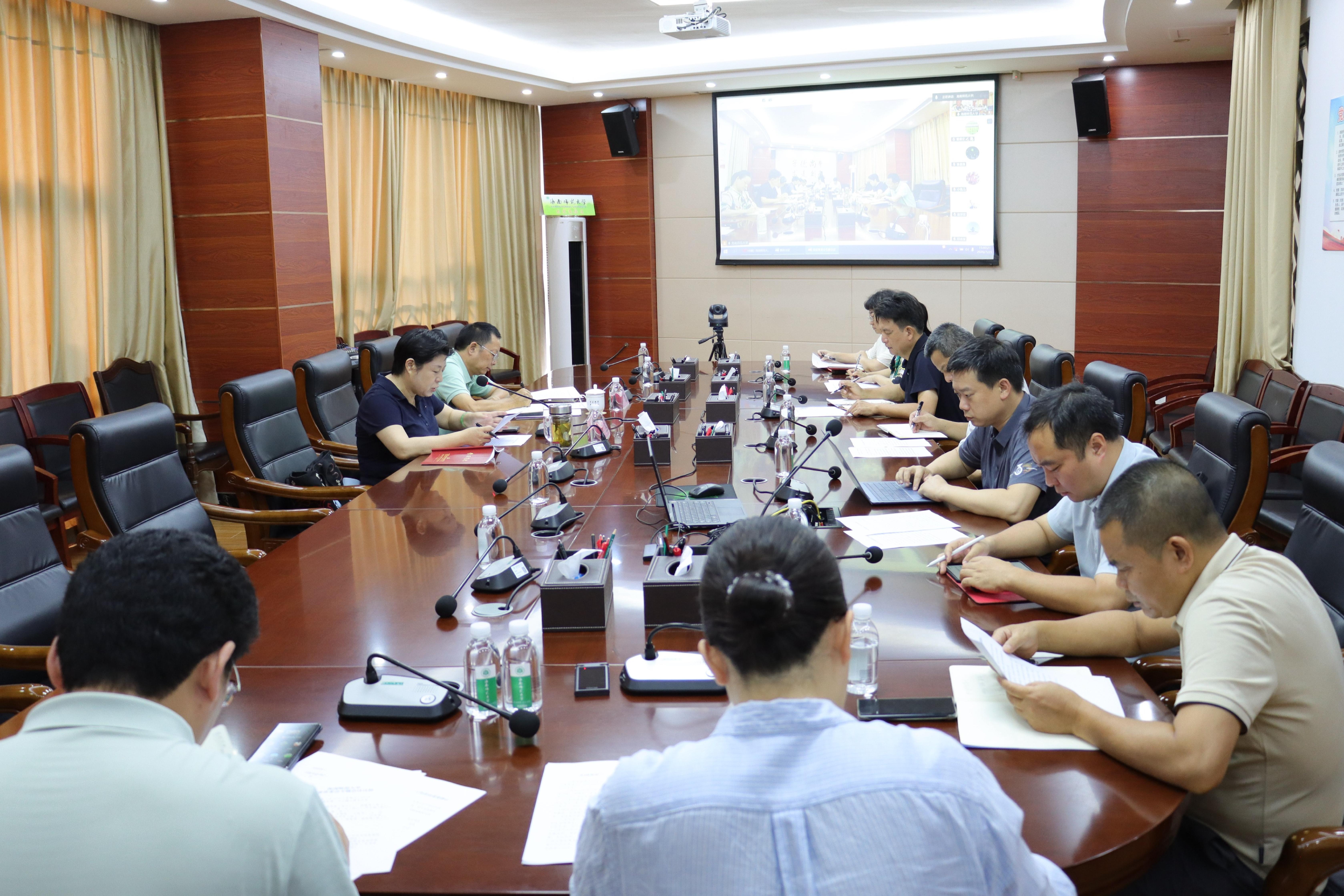校党委常委会专题会议学习习近平总书记对基础教育工...
